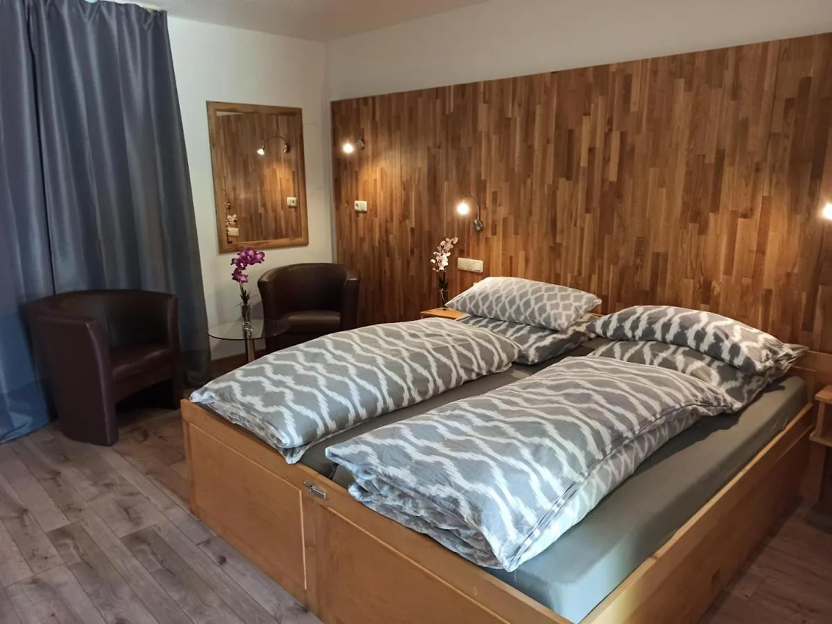 Max Motel Hinterzhof 3*,